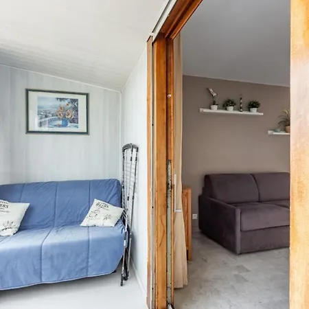 아파트 Charming 36M With Loggia Near The Beach 식스포즈레스플라지스